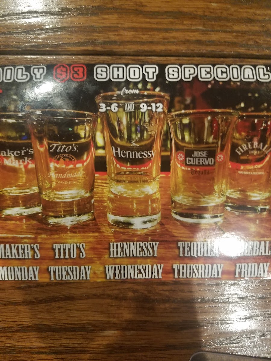 Holeshotz Bar & Grill Menu - Image 4